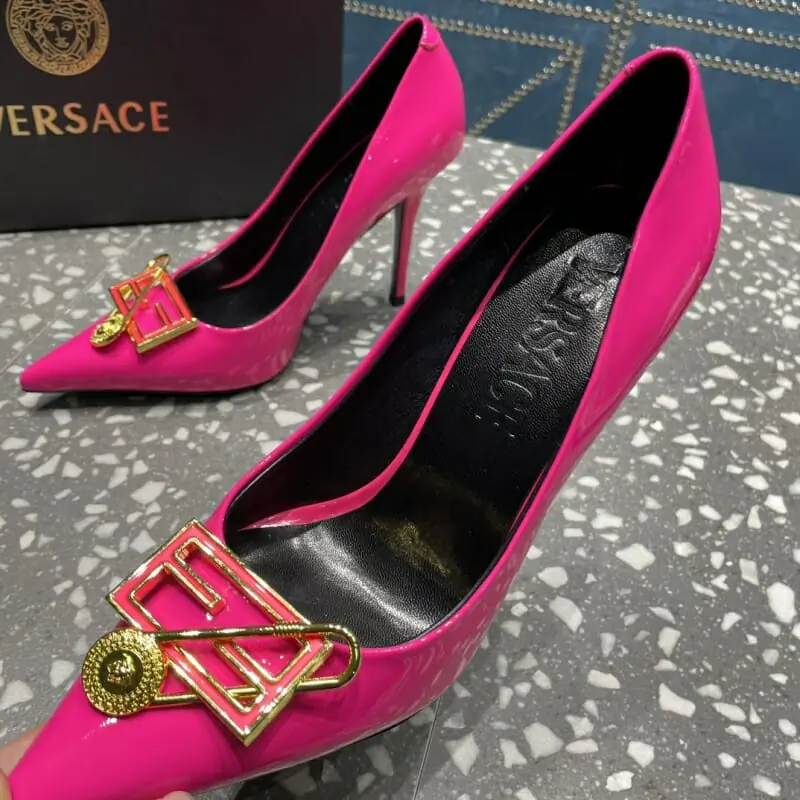 versace a talons hauts chaussures pour femme s_11b56041